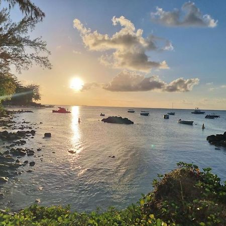 Holiday Rentals Mauritius Pointe aux Canonniers Exterior photo